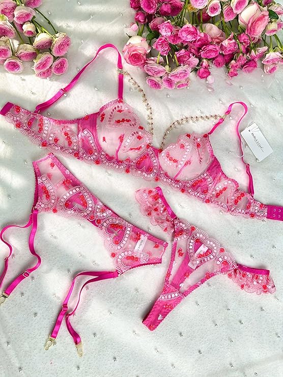 Blushing Hearts 3-Piece Lace Garter Set